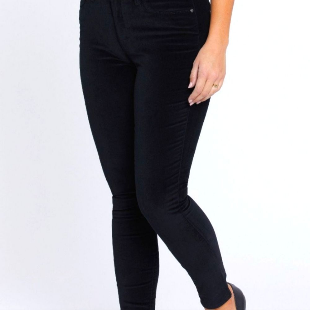 Seven7 Stretch Black Denim Jeans - Picture 3 of 5